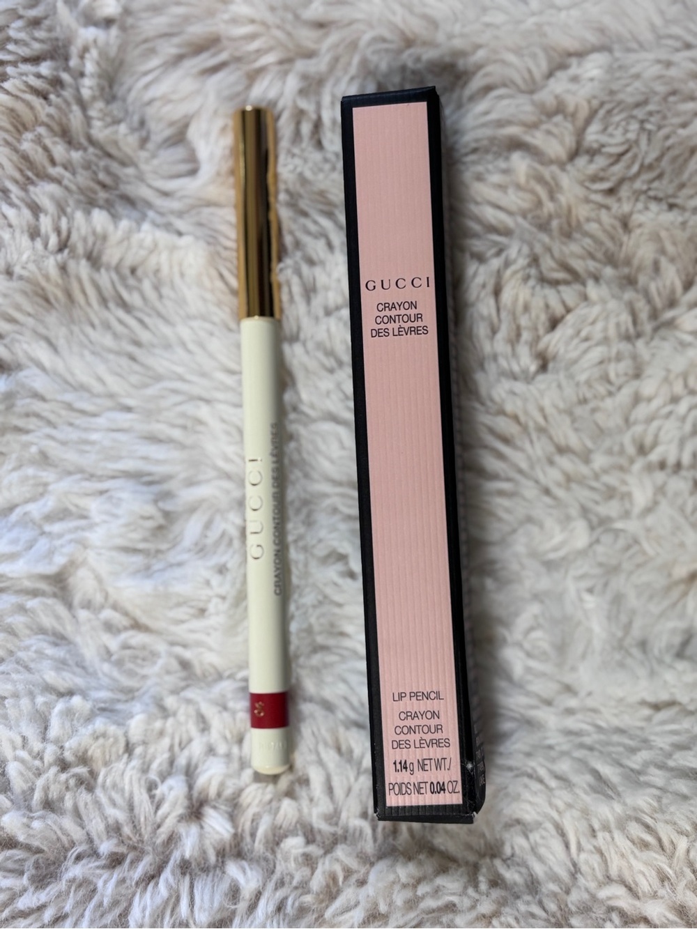 Gucci Crayon Contour des Lèvres Lip Liner in 04 Rouge New in Box 0.04oz